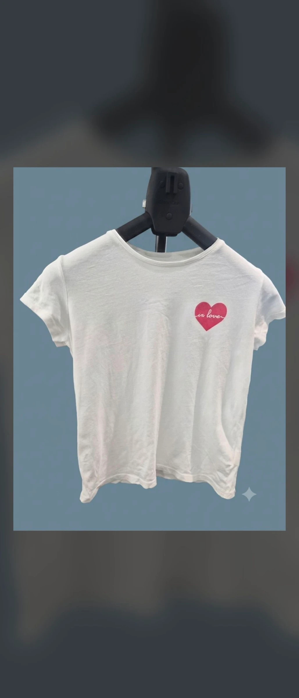 Tee-shirt 12 ans en très bon état 